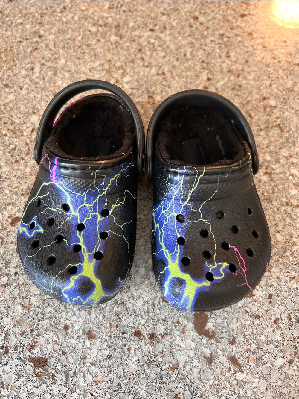 CROCS Kids Black Lightning Print Fuzzy Lined Clogs